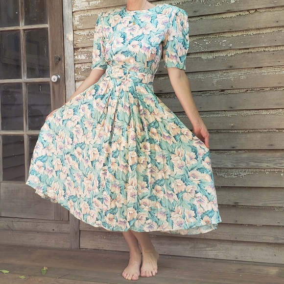 80s VTG Pastel Floral Garden Party Dress - Picture 12 of 12